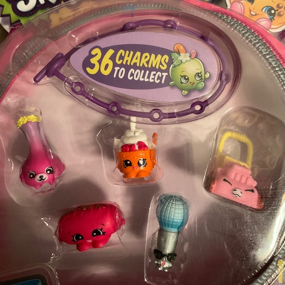 New Shopkins Charm Bracelet with Shopkins & Charm - Picture 9 of 9